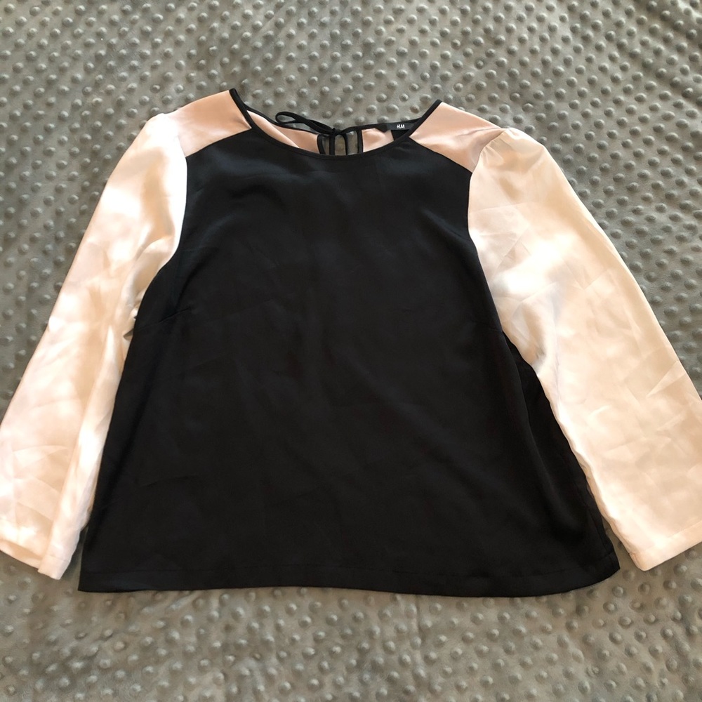 3/4 length sleeve black and white H&M blouse